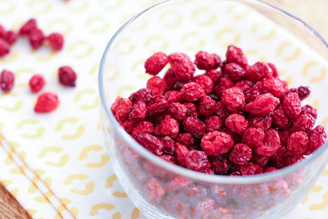 how to dehydrate fresh cranberries