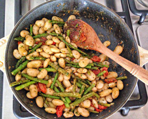 Asparagus and white beans with cilantro pesto -- the perfect weeknight dinner! @danielleomar #glutenfree #cleaneating